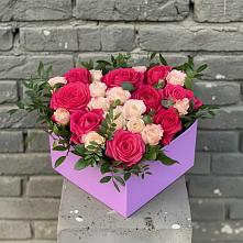 Цветочная композиция из Розы в коробке в Огуднево