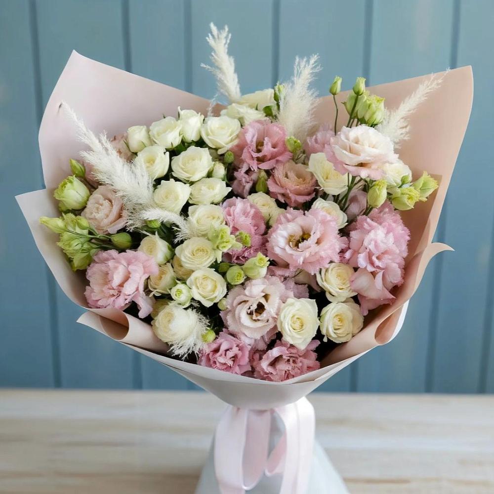 Букет цветов из: Альстромерии и Розы в Огуднево