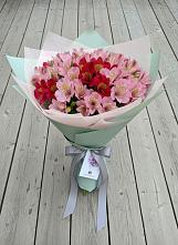 Букет цветов из:  Альстромерии в Огуднево