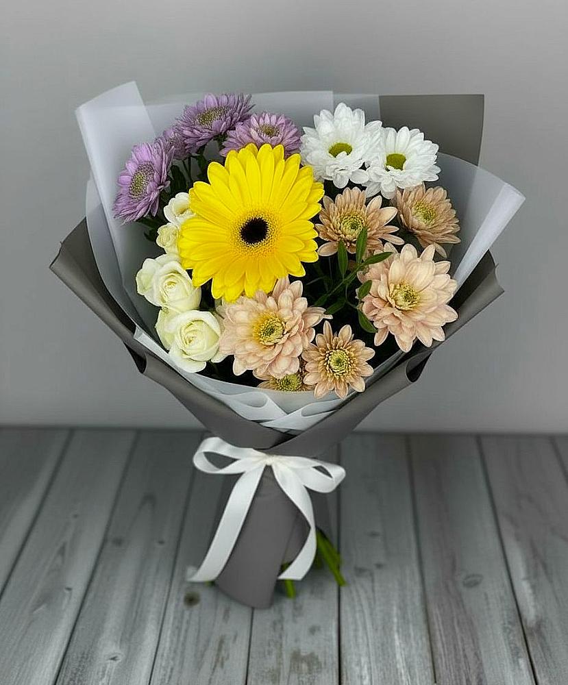 Букет цветов из: Розы, Герберы и Хризантемы в Огуднево