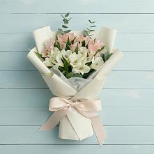 Букет цветов из:  Альстромерии в Огуднево