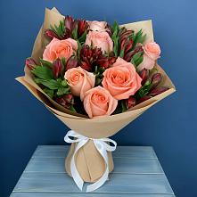 Букет цветов из:  Розы и Альстромерии в Огуднево