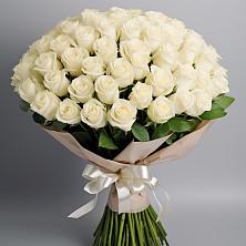 Букет 101 беля роза Белоснежка в Огуднево
