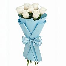 Букет 7 белых роз Проуд в Огуднево