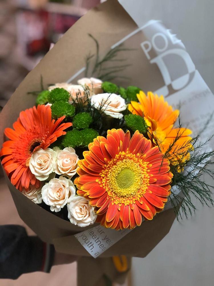 Букет цветов из: Герберы, Хризантемы и Розы в Огуднево