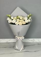 Букет цветов из:  Розы и Лизиантусы в Огуднево